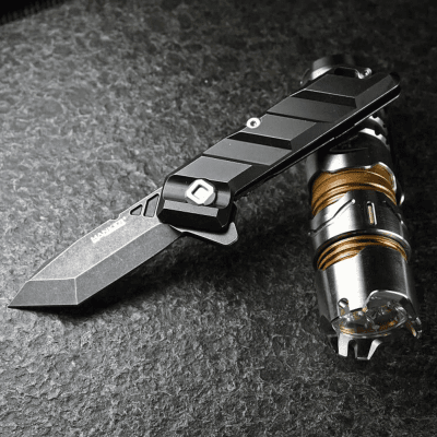 Manker Folder Saber Black Titanium Carbide