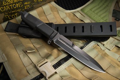Extrema Ratio Contact - Black