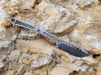 Midgards-Messer Honeycomb EDC
