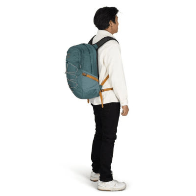 Osprey Quasar 26 26L